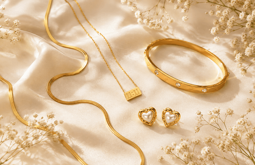 How to Layer Necklaces and Bracelets Stack Guide stack image